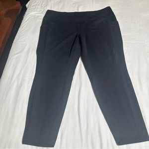 Woman’s yoga pants size 5X